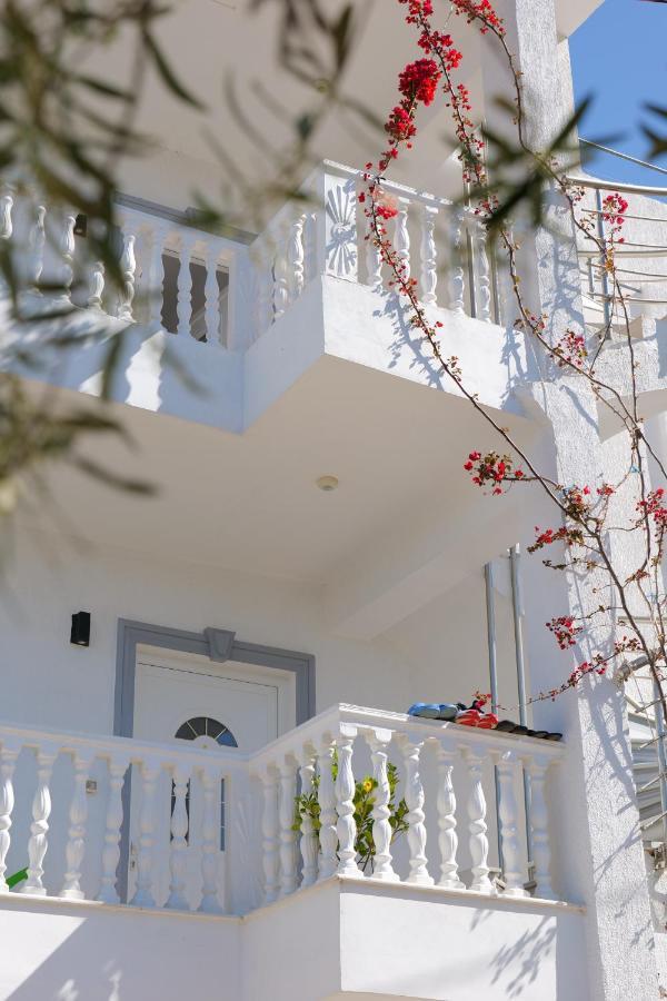 Aparthotel Vila Unique Ksamil Exterior foto