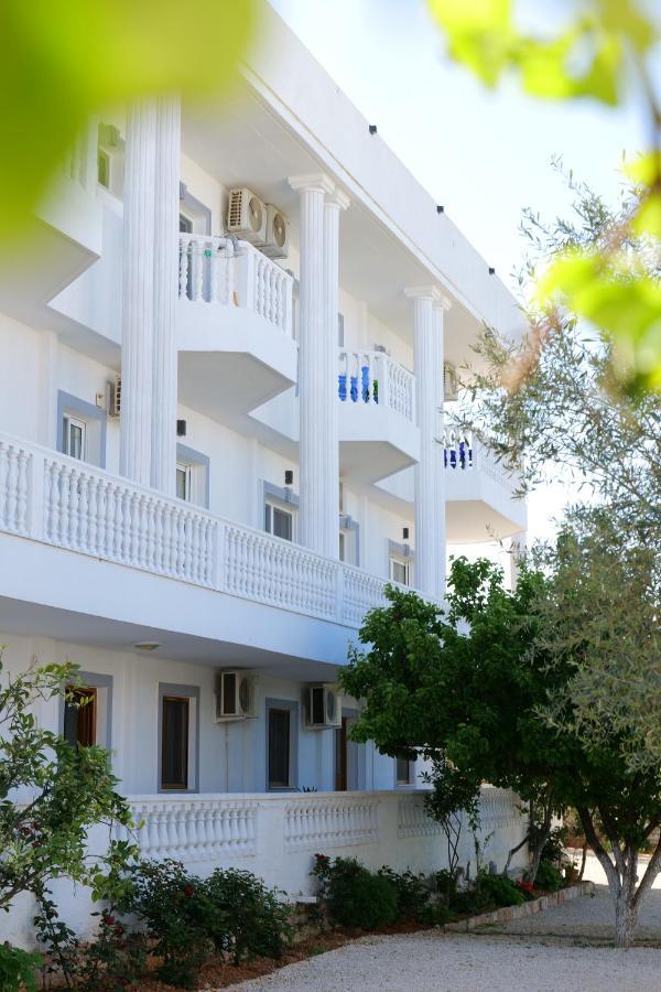 Aparthotel Vila Unique Ksamil Exterior foto