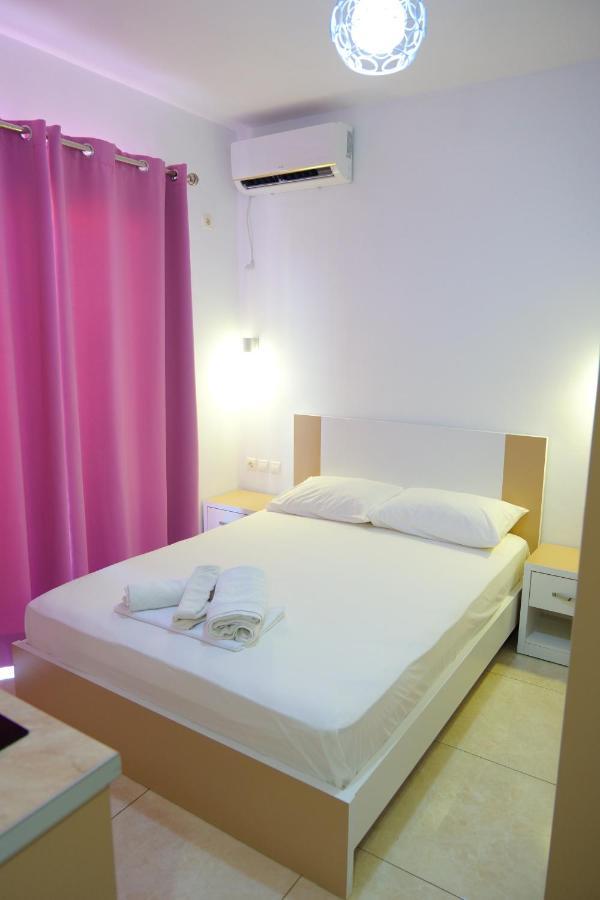 Aparthotel Vila Unique Ksamil Exterior foto